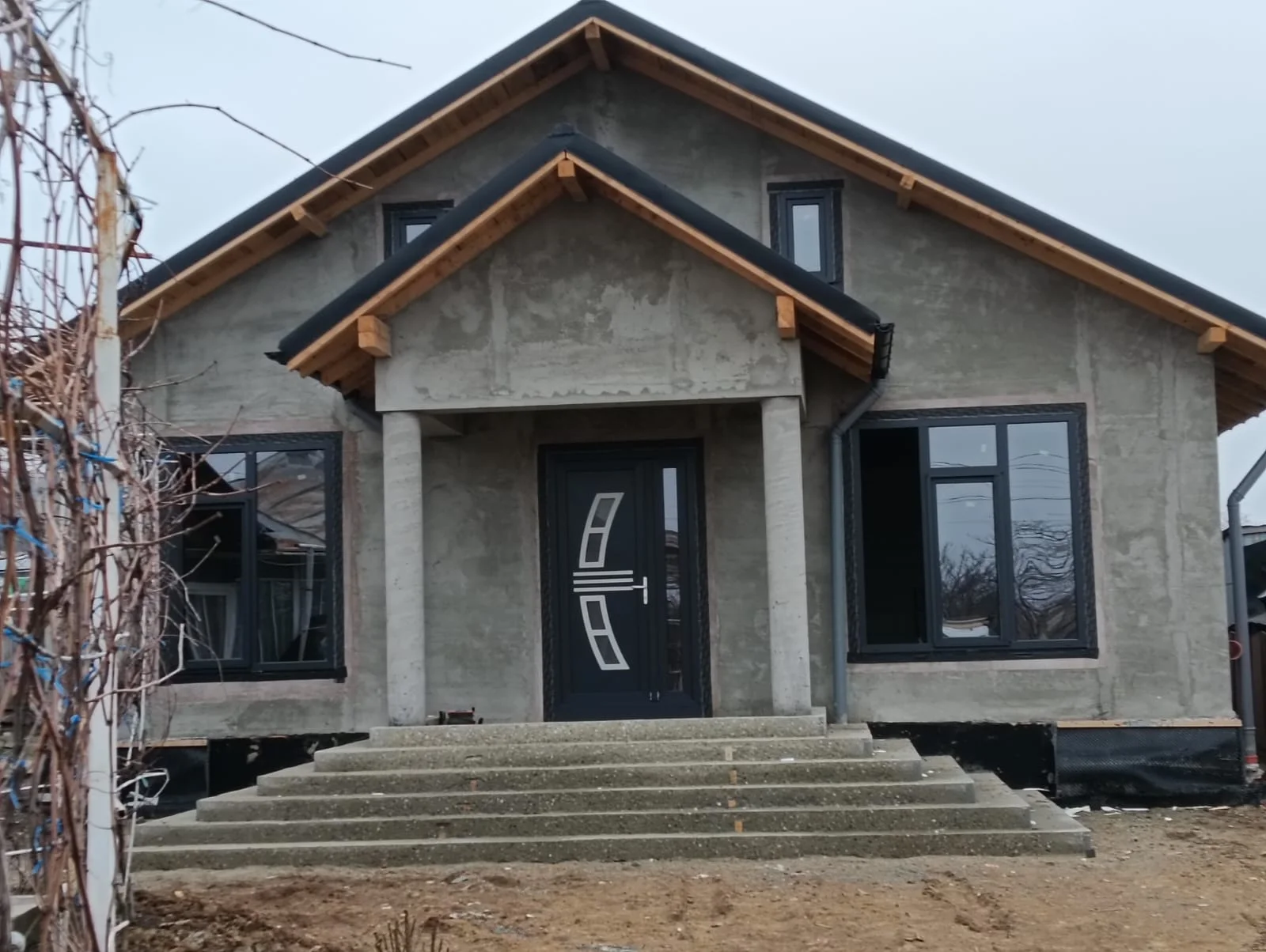 Casa montaj NZEB cu folii interior exterior — Tamplarie pvc