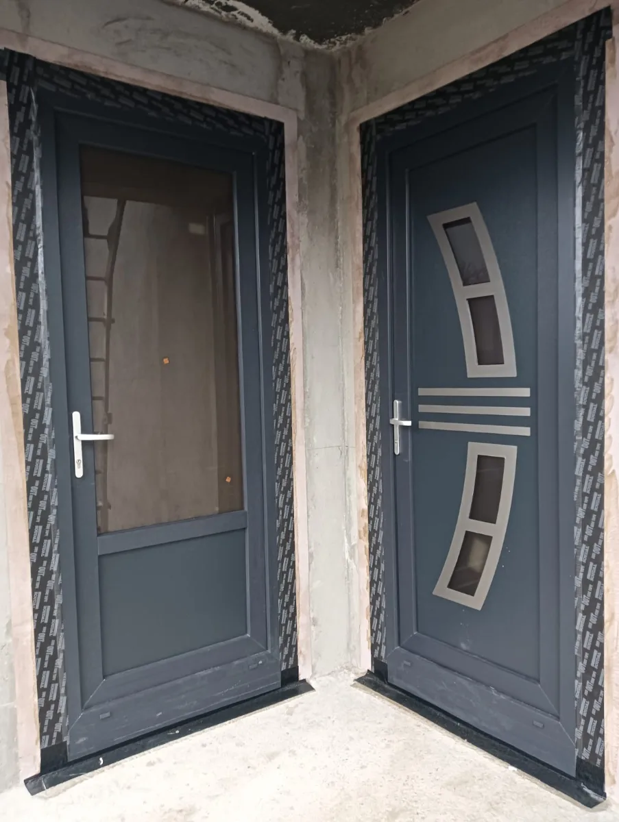 Casa montaj NZEB cu folii interior exterior — Tamplarie pvc