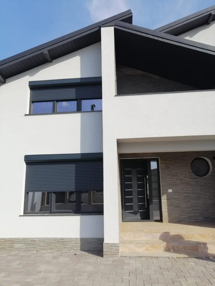Rulouri Exterior aluminiu — Rulouri aluminiu