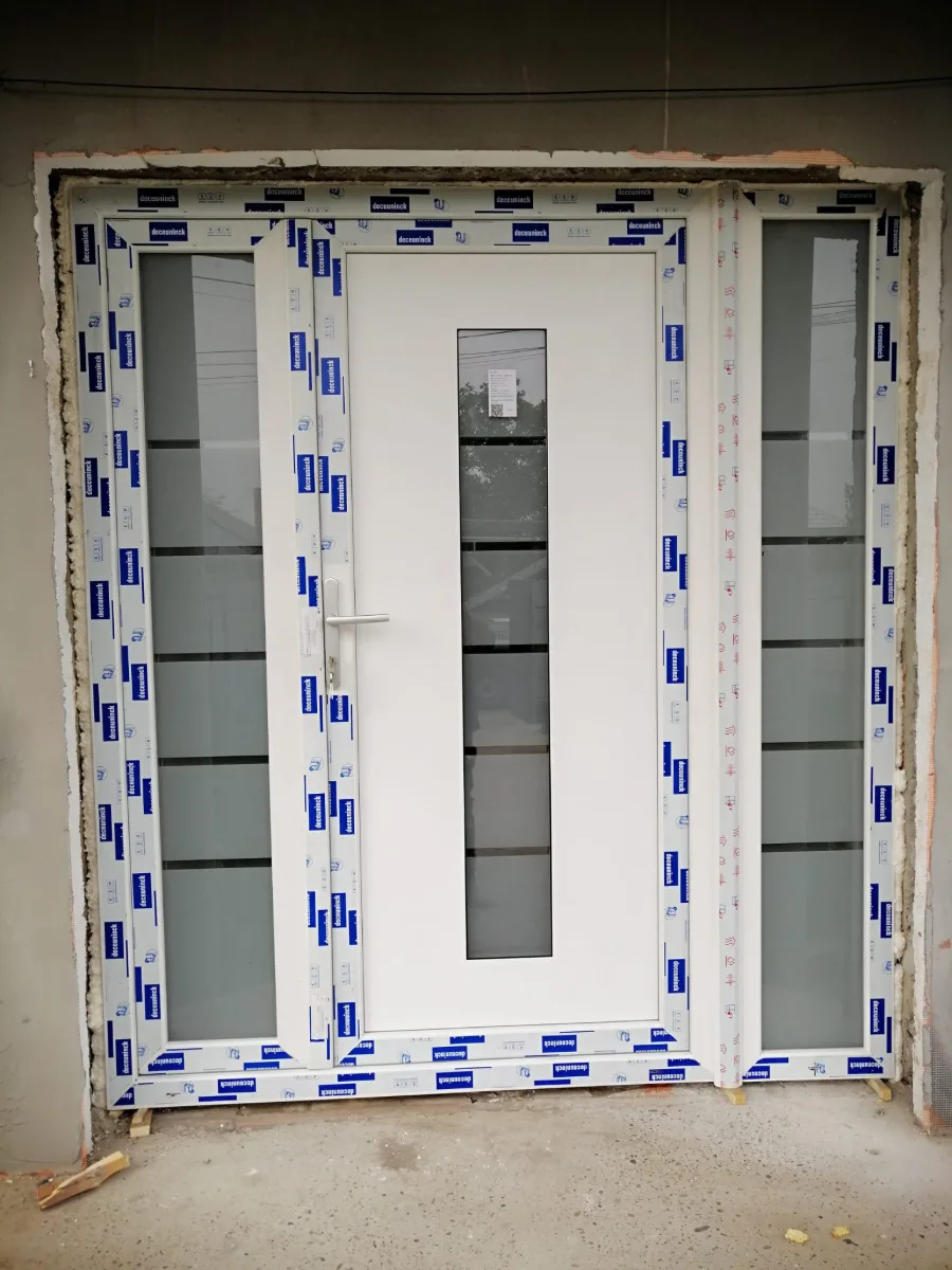 Modele usi pvc — Tamplarie pvc