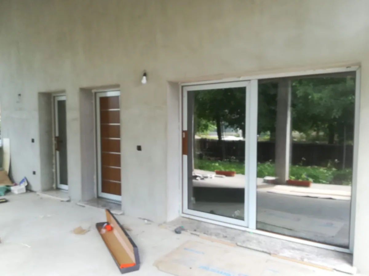 Modele usi pvc — Tamplarie pvc