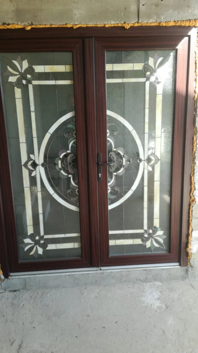 Modele usi pvc — Tamplarie pvc
