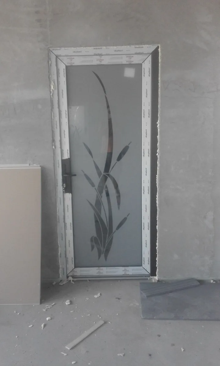 Modele usi pvc — Tamplarie pvc