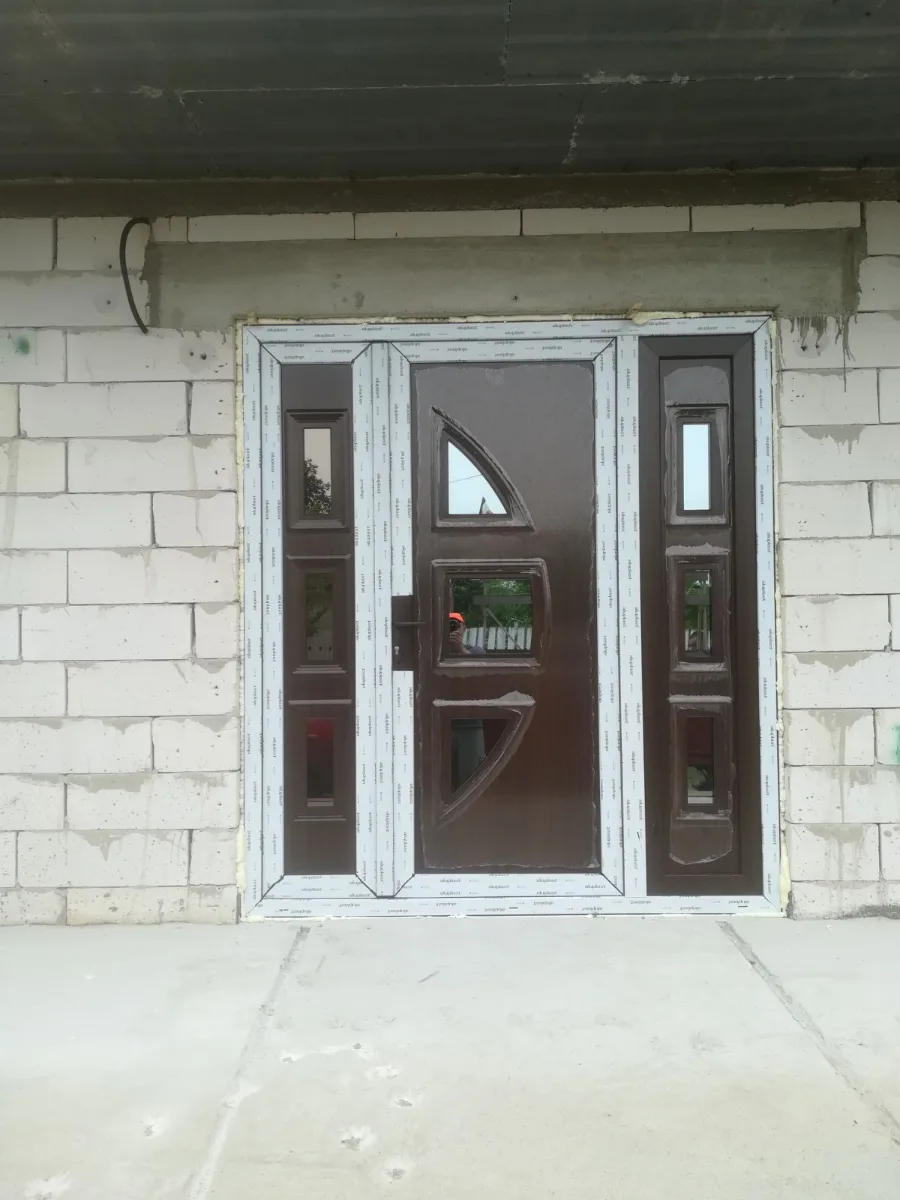 Modele usi pvc — Tamplarie pvc