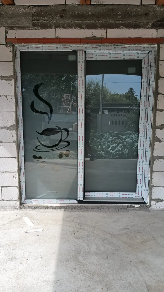 Modele usi pvc — Tamplarie pvc