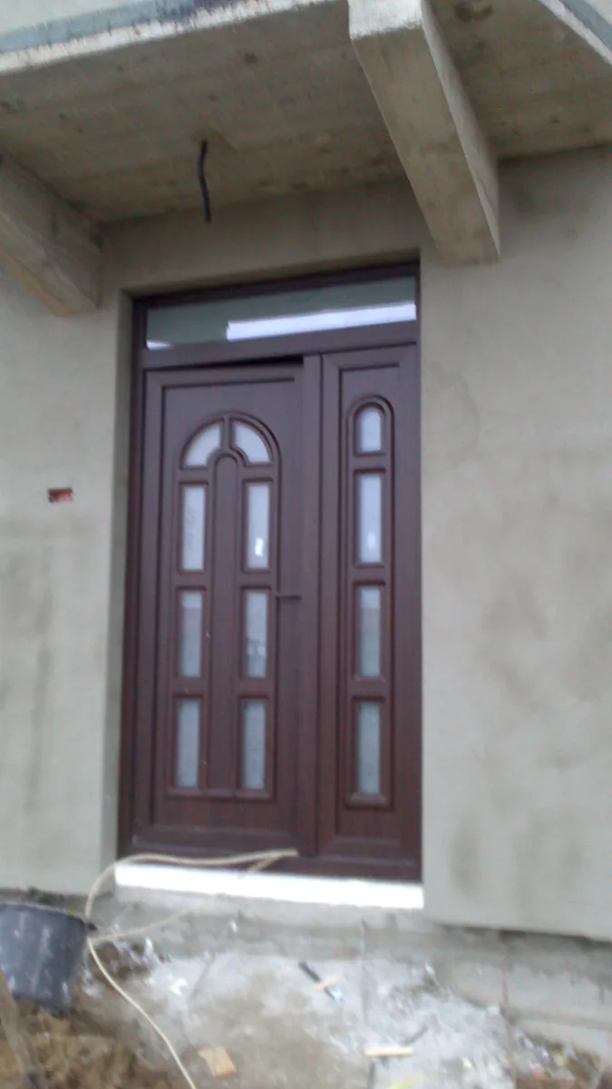 Modele usi pvc — Tamplarie pvc