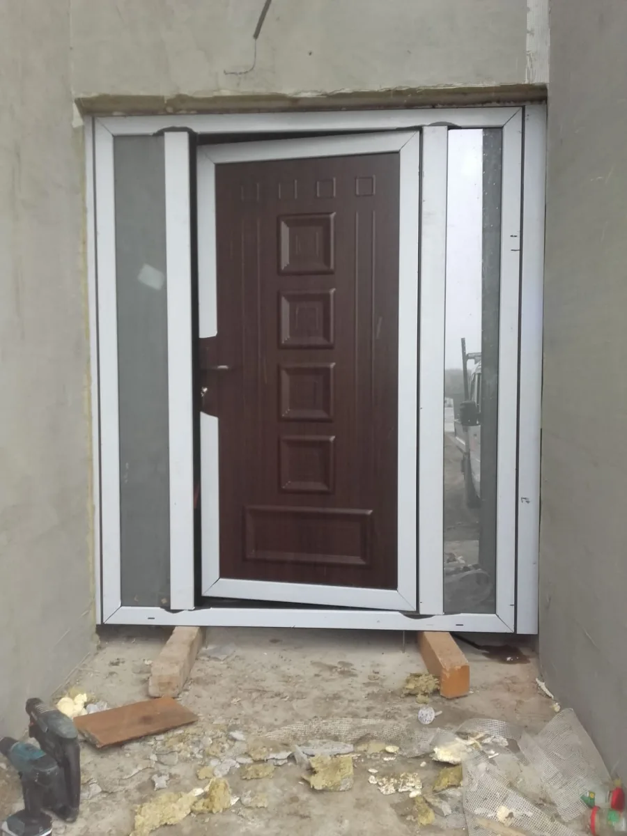 Modele usi pvc — Tamplarie pvc