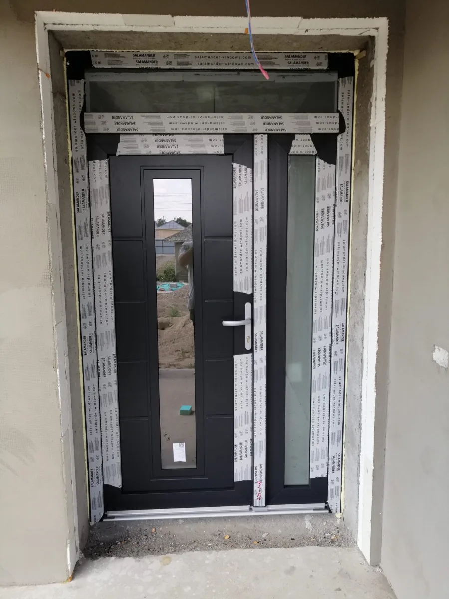 Modele usi pvc — Tamplarie pvc