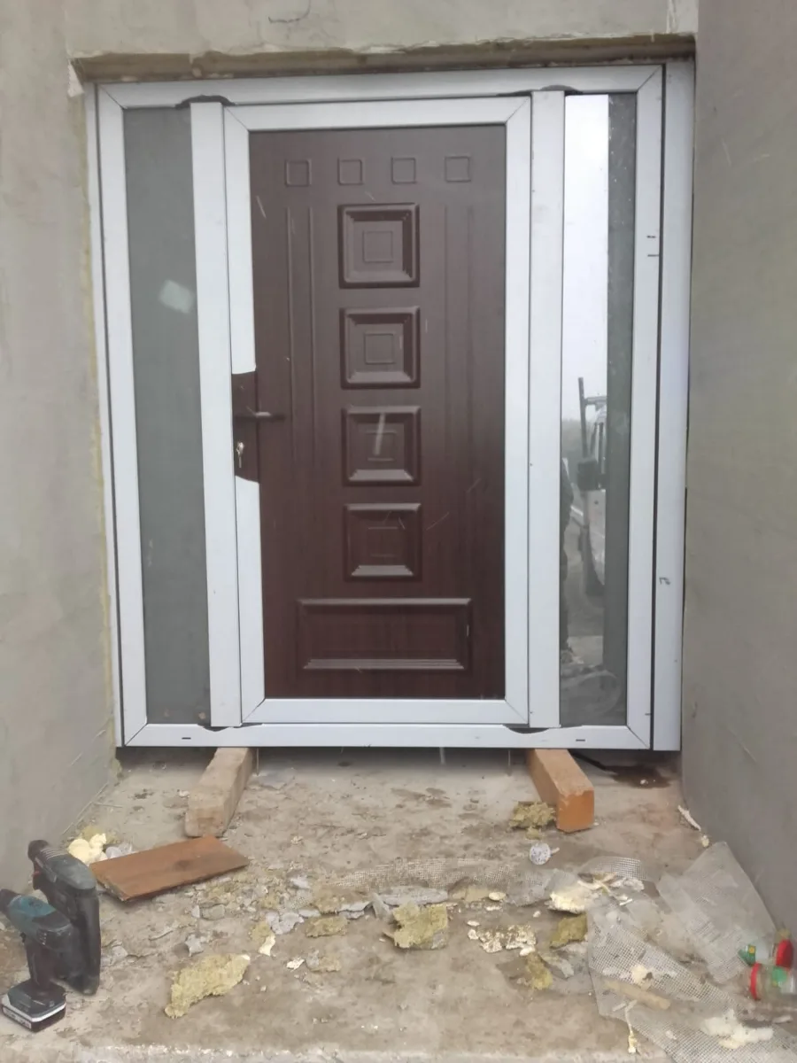Modele usi pvc — Tamplarie pvc