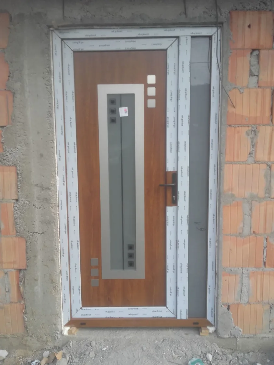 Modele usi pvc — Tamplarie pvc