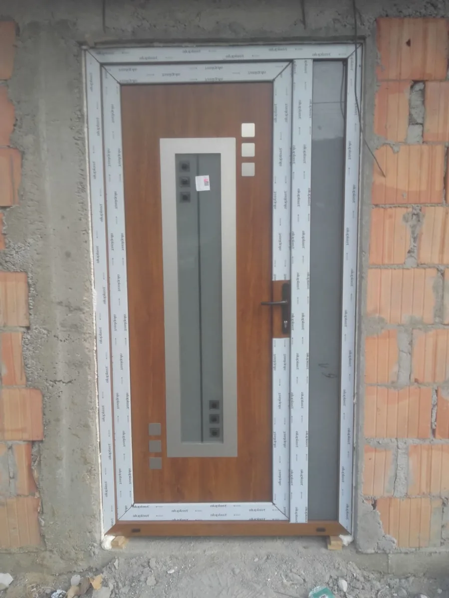 Modele usi pvc — Tamplarie pvc