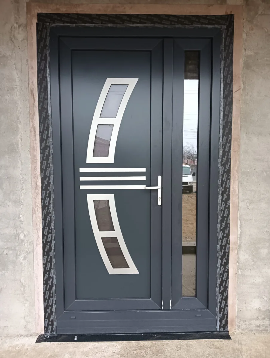 Modele usi pvc — Tamplarie pvc