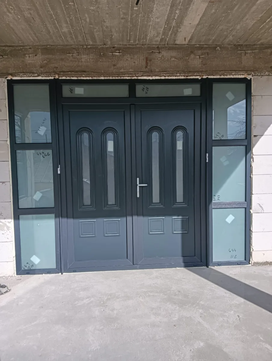 Modele usi pvc — Tamplarie pvc
