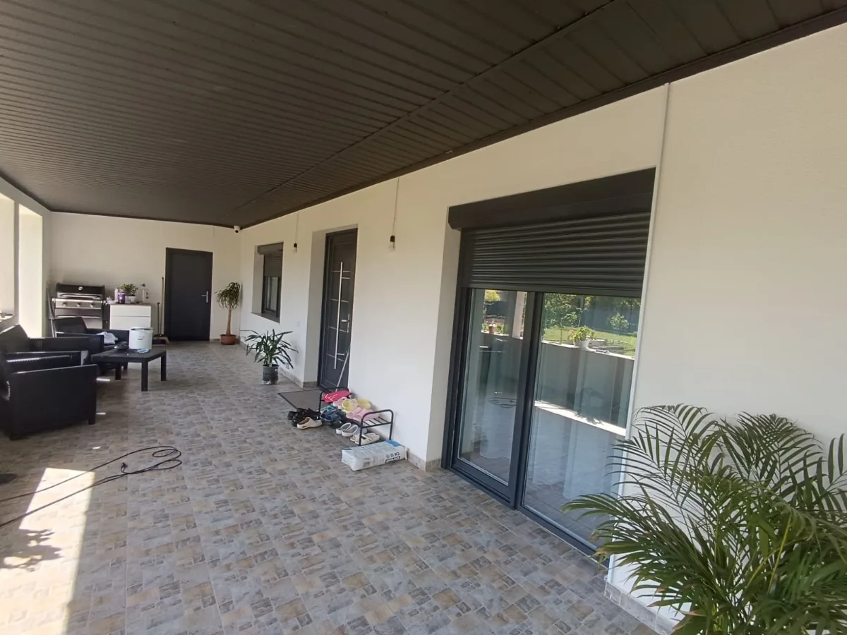 Montaj rulouri antracit casa — Rulouri aluminiu — Vetrisoaia, jud. Vaslui
