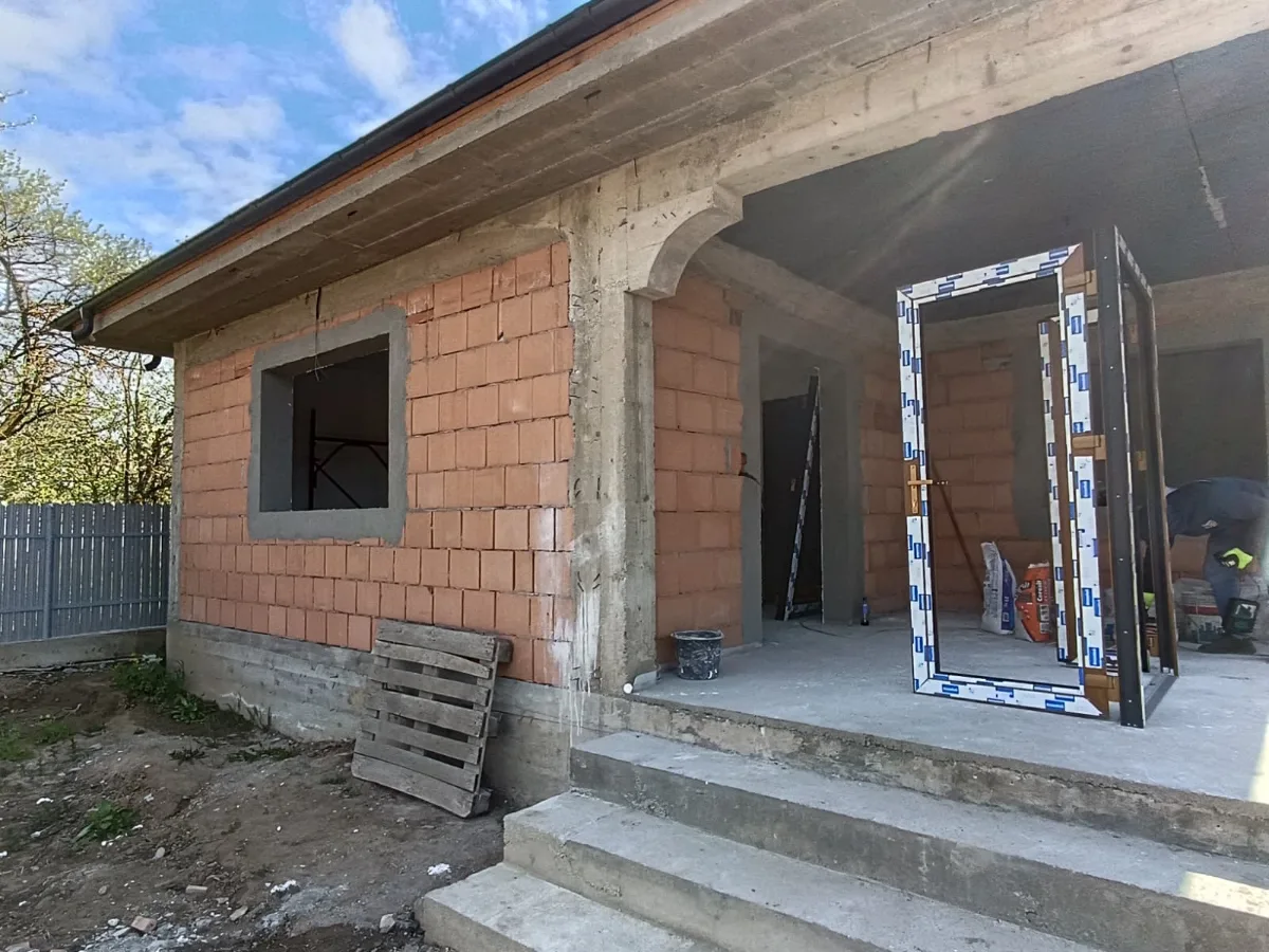 Casa Deceuninck Legend folii interior - exterior — Tamplarie pvc — Tecuci - Gohor