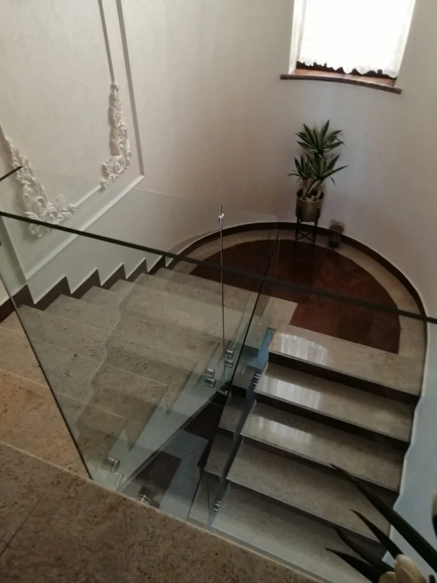 Balustrare de sticla securizata — Balustrade de sticla