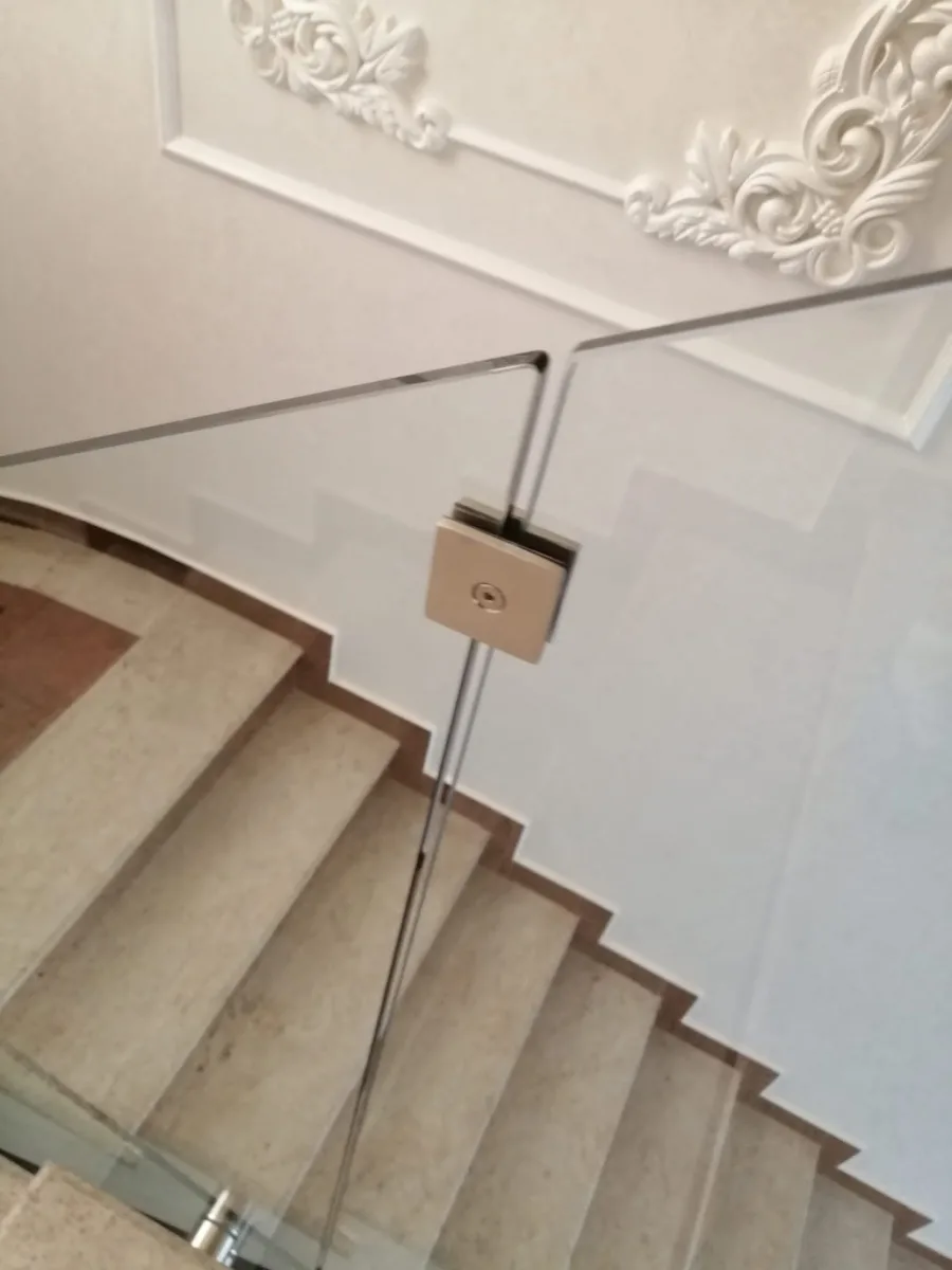 Balustrare de sticla securizata — Balustrade de sticla